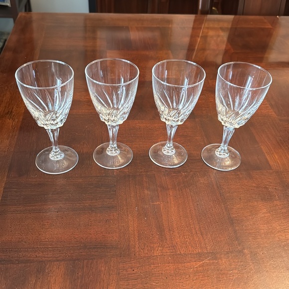 Flamenco by JG Durand Set of 4 Fine Vintage Crystal Wine Glasses Goblets France - Picture 2 of 4